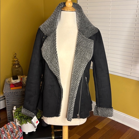 Boho Black Faux Suede Bomber Jacket NWT - Picture 2 of 9